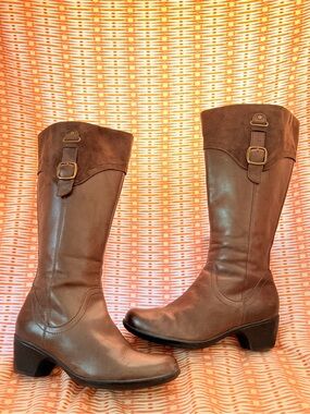 Clarks Two-Tone Brown Leather Mid-Calf Boot with Buckle